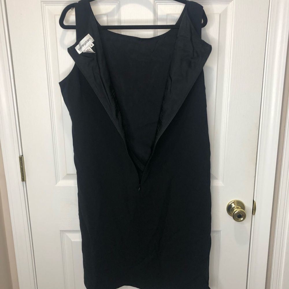Bloomingdale’s little black sheath dress, size 18 - Picture 8 of 9